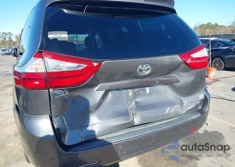 2018 Toyota Sienna Xle 8 Passenger z USA, uszkodzony, nr VIN 5TDYZ3DC6JS902830
